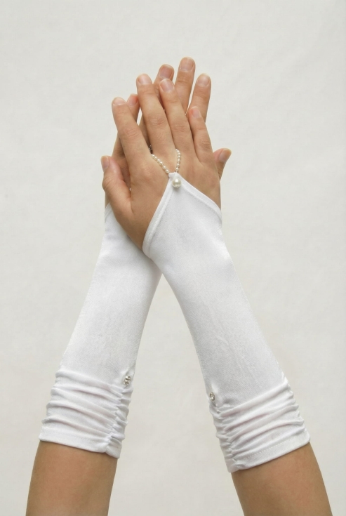 γάντια εκδηλώσεων, λευκά γάντια για κορίτσια, κομψά γάντια, γάντια για Πρώτη Κοινωνία, γάντια με πέρλες, μακριά γάντια εκδηλώσεων, γάντια με σατέν λουλούδια, επίσημα γάντια παιδικά, ευρωπαϊκή ποιότητα γαντιών